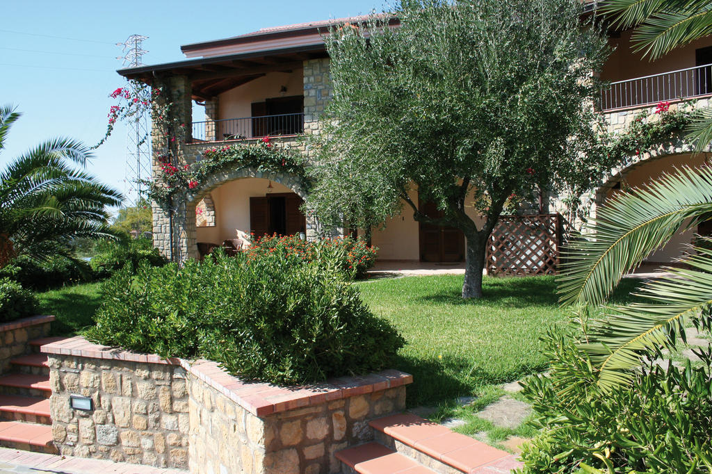 פאלינורו Residence Il Casale מראה חיצוני תמונה