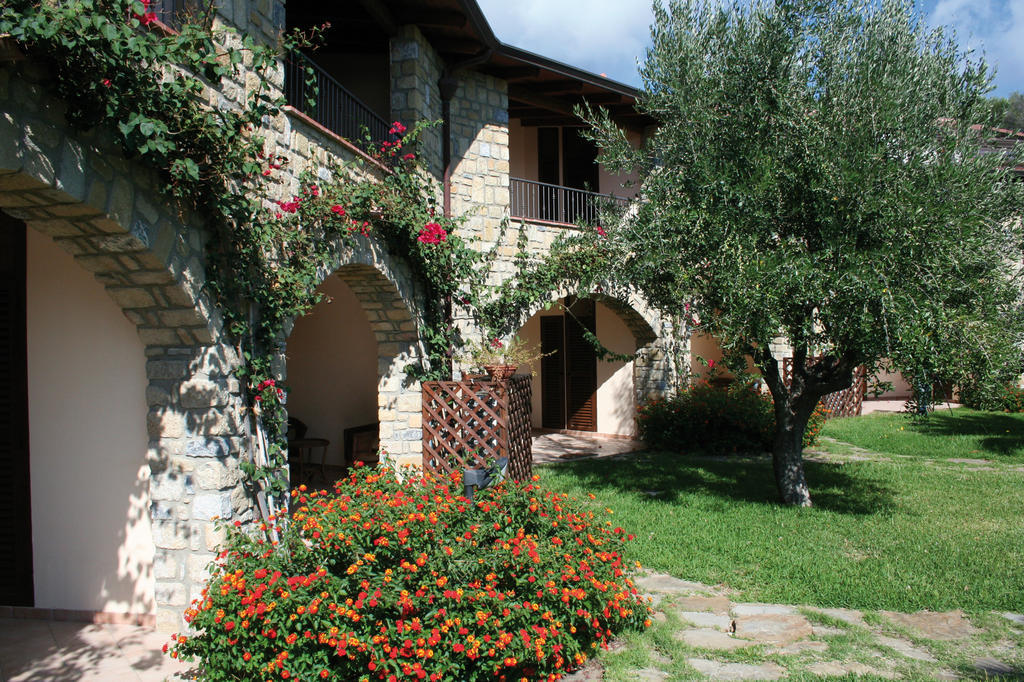 פאלינורו Residence Il Casale מראה חיצוני תמונה